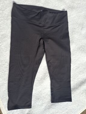 Prana Black Transform Capri Plus NWT Size 2X